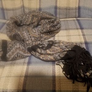 Steve Madden fringed scarf